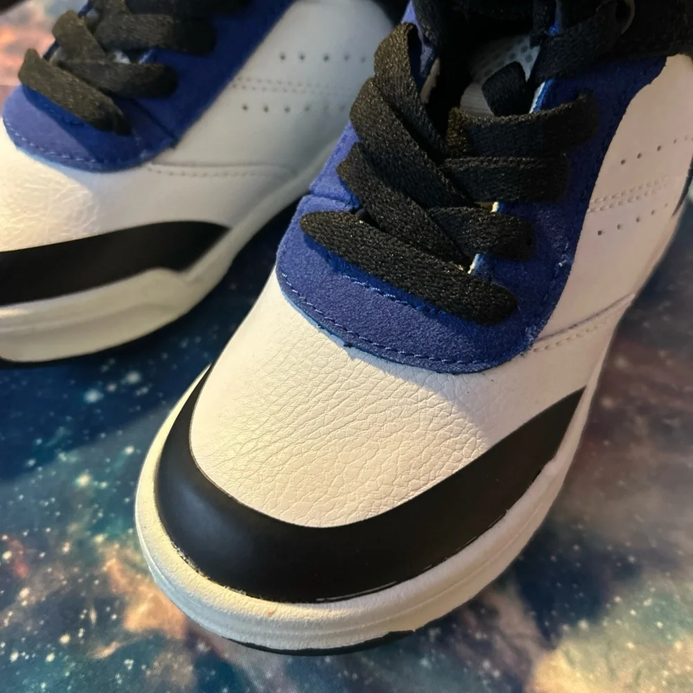 The Children's Place boys high top sneakers size 11
